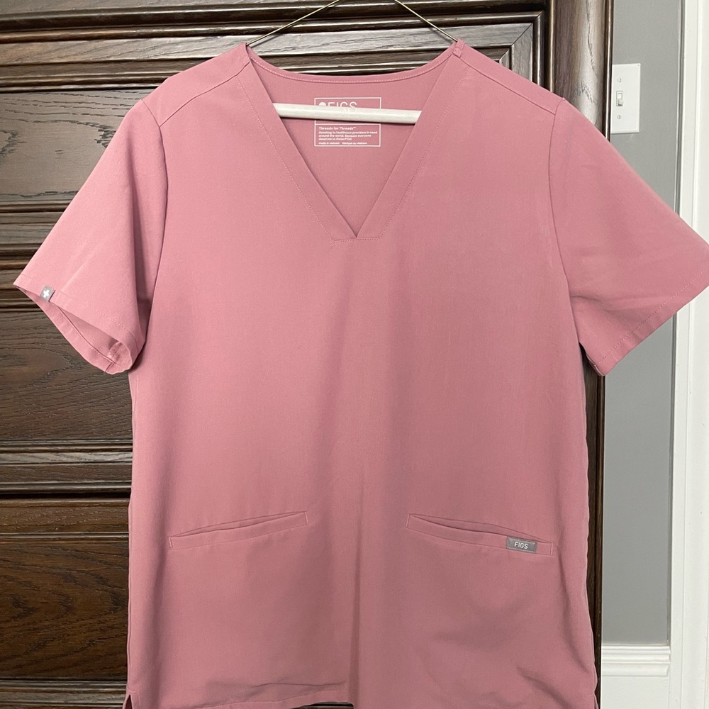 Figs Women's Top in Dusty Rose